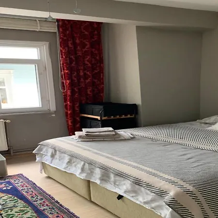 2 Bedroom Deluxe House In The City Center *